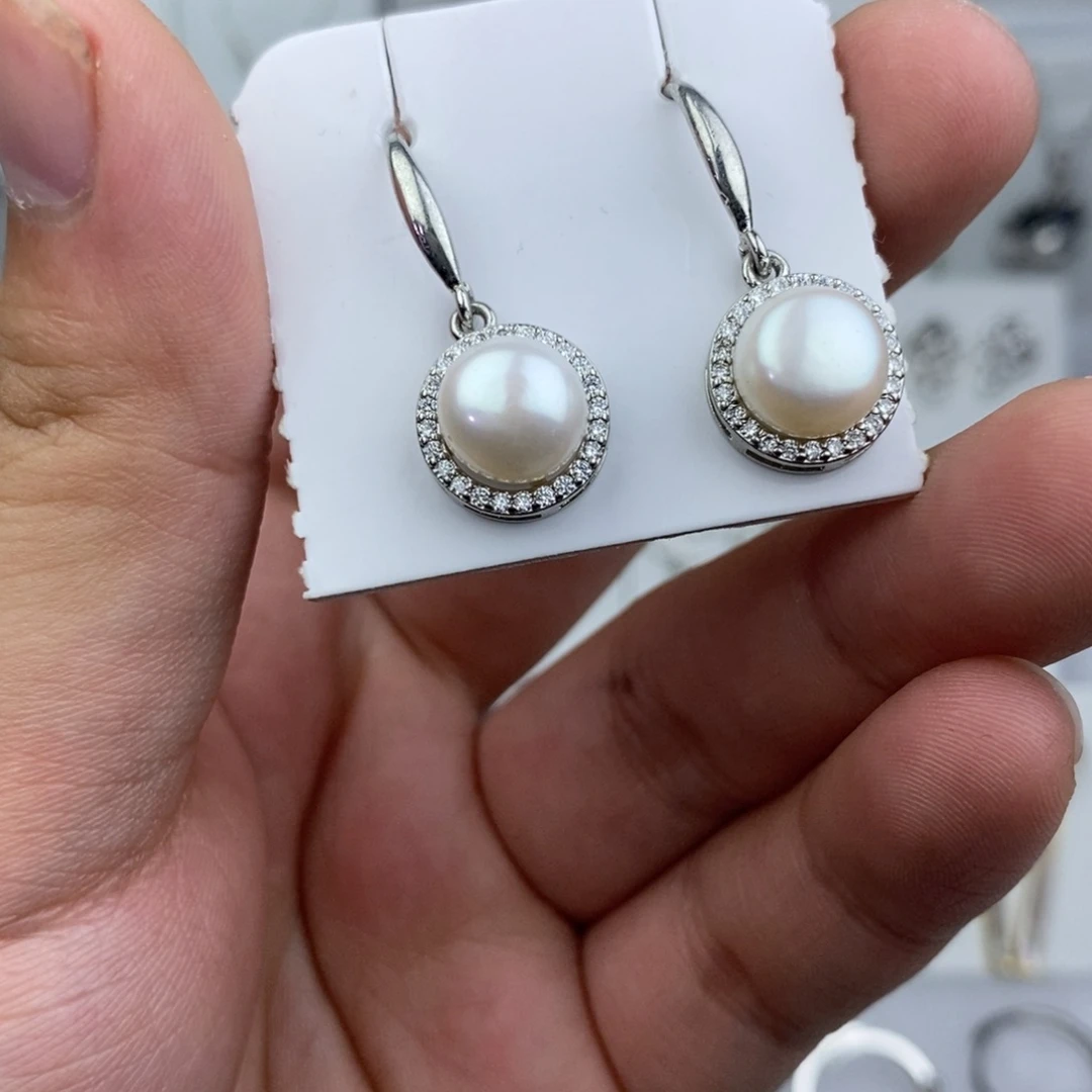 淡水珍珠耳饰未镶嵌