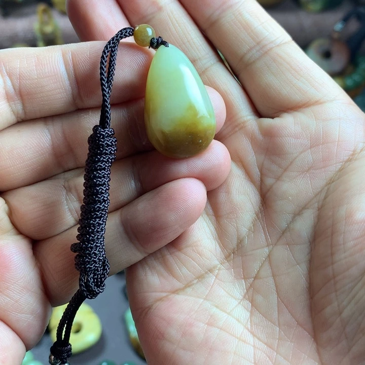 岫岩老玉（透闪石质玉）未镶嵌吊坠(赠链)简*