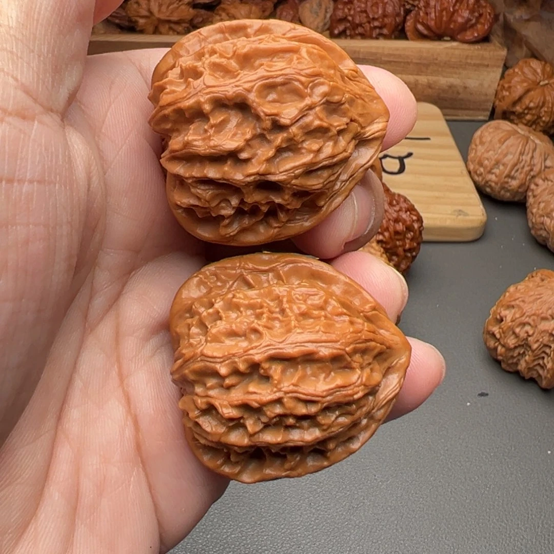 文玩核桃把件小野果