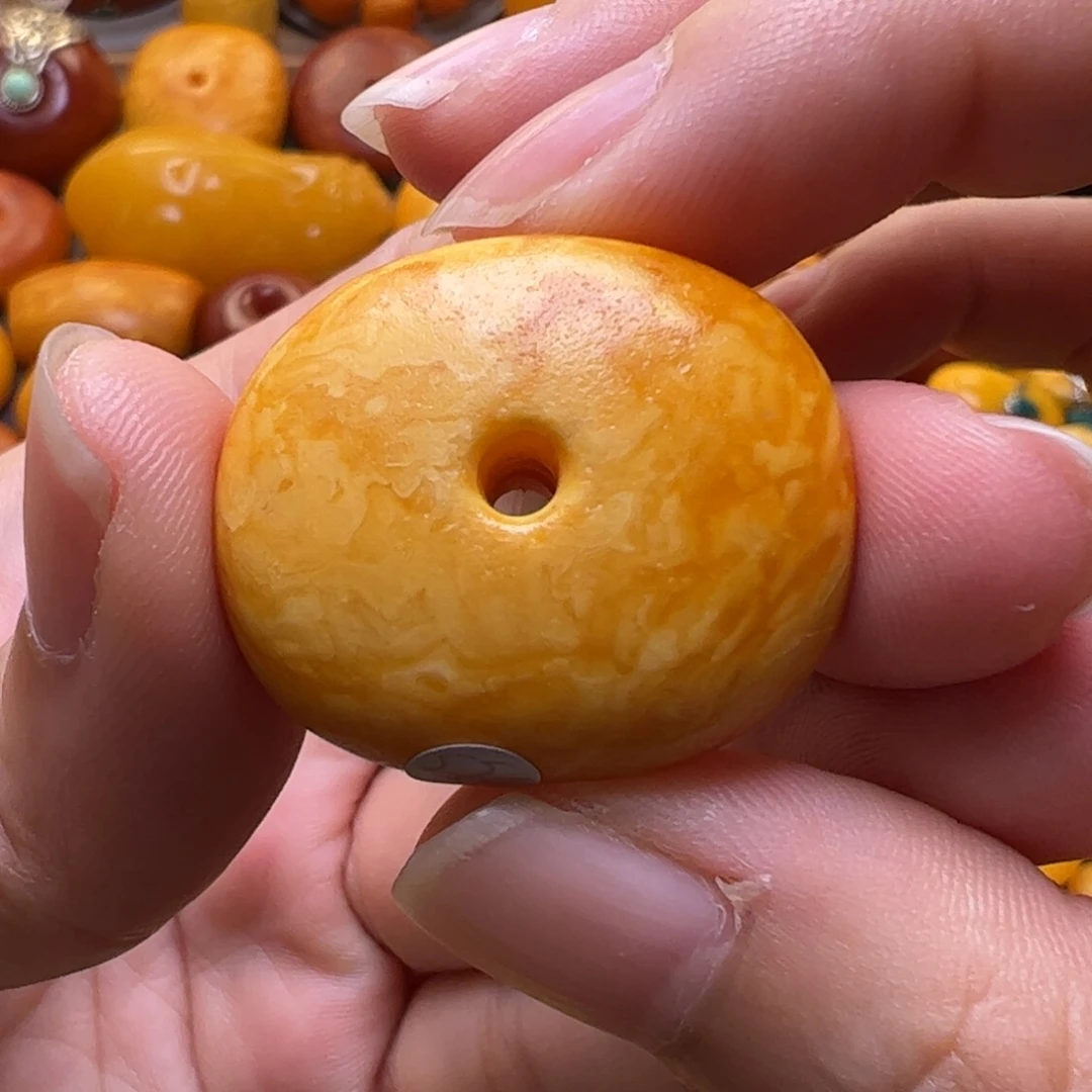 裸石蜜蜡未镶嵌扣子