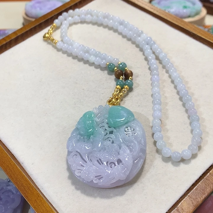 翡翠未镶嵌颈饰翡翠吊坠
