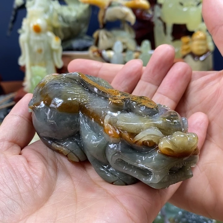 未镶嵌蛇纹石玉（覆膜）珠宝奇石李