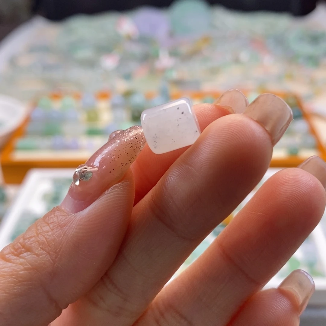 翡翠散珠天然翡翠桶珠9.4×8.6