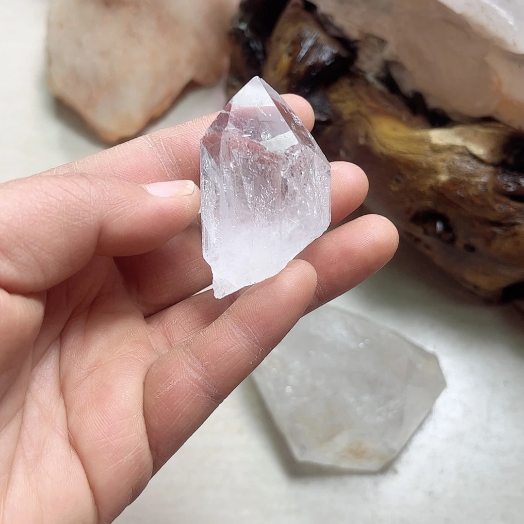 水晶天然水晶原石未镶嵌?***