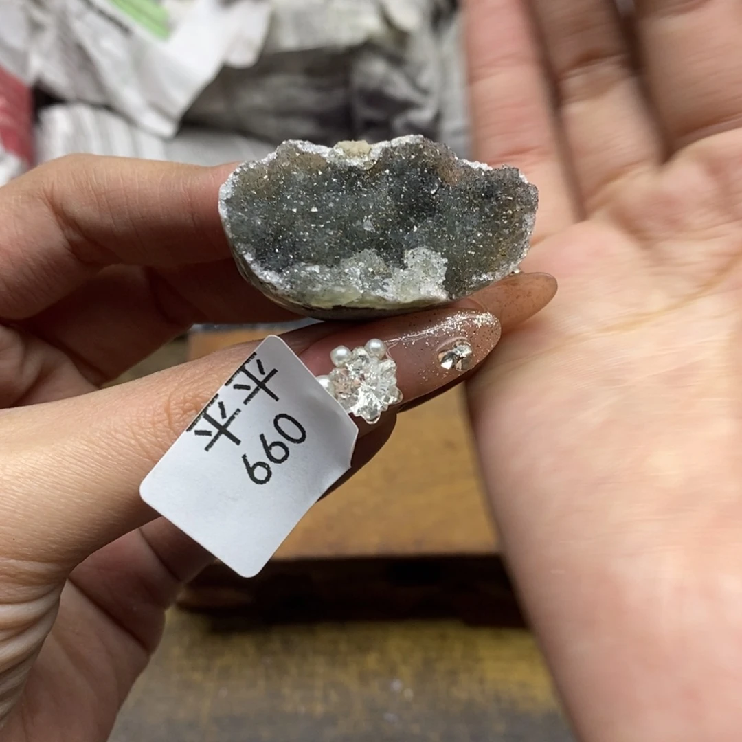 紫晶乌拉圭未镶嵌