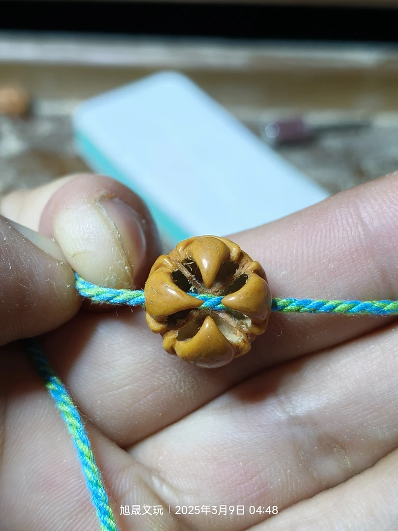 尼泊尔凤眼独创四星麒麟镂空吞噬顶珠样展（接定制）