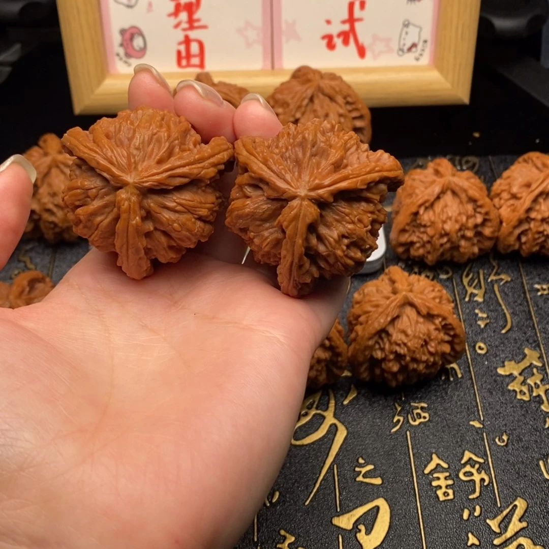 东***起文玩核桃吊坠白狮11111111111111