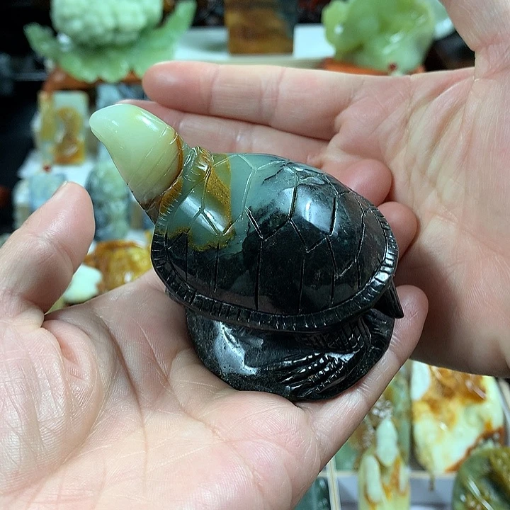 蛇纹石玉手把件未镶嵌