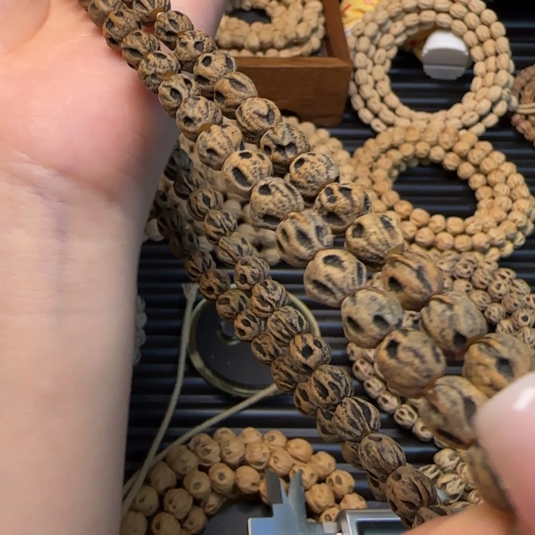 •***吉吊坠柏香籽/百香籽