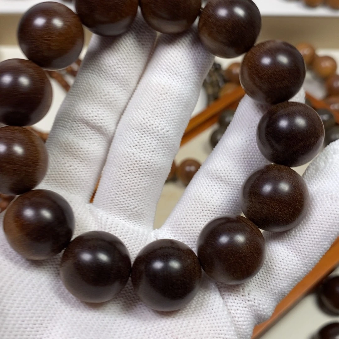 吴***品檀香木老山檀香1.8沉水焦糖奶香