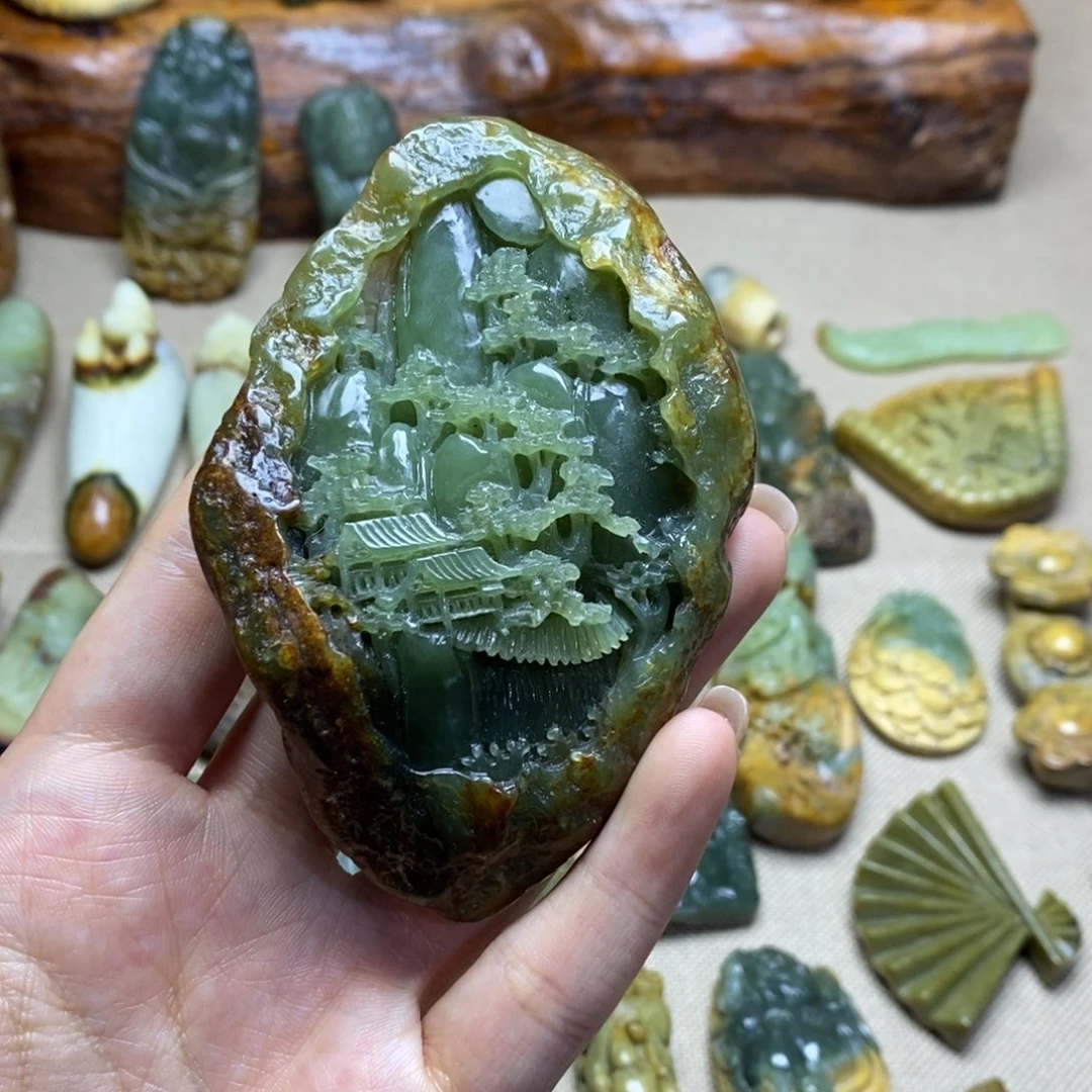 未镶嵌岫岩河磨玉（透闪石质玉）把件一*毛