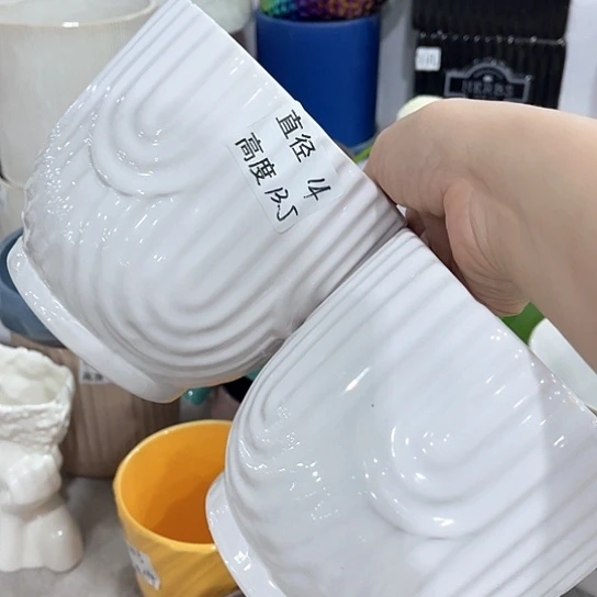 多肉绿植陶瓷花盆9.9包邮，有孔