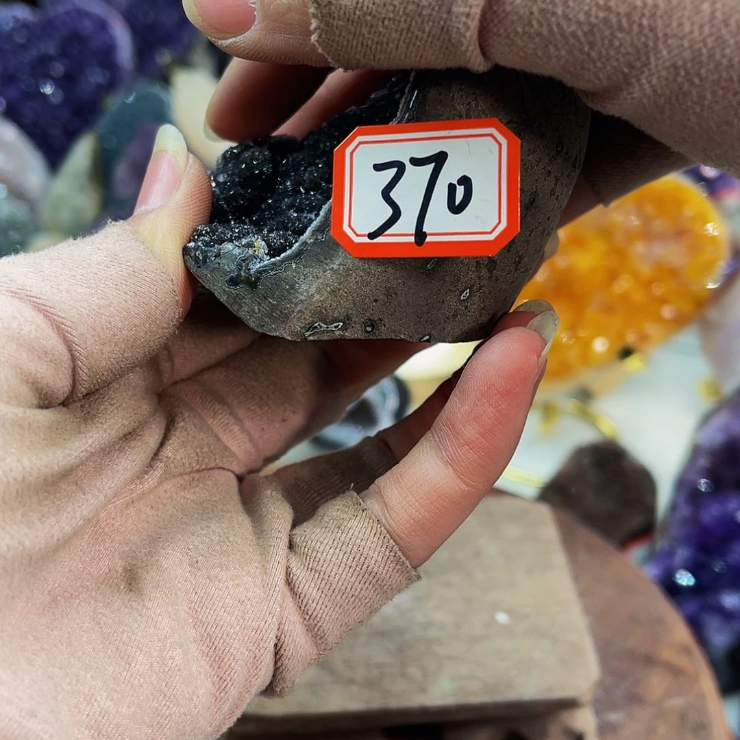 水晶随形摆件未镶嵌