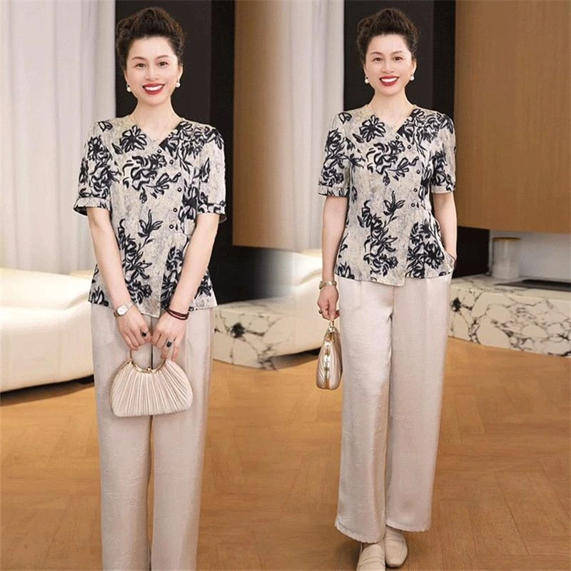 妈妈装夏季小衫圆领显瘦宽松时尚韩版洋气V领减龄中老年女装T恤