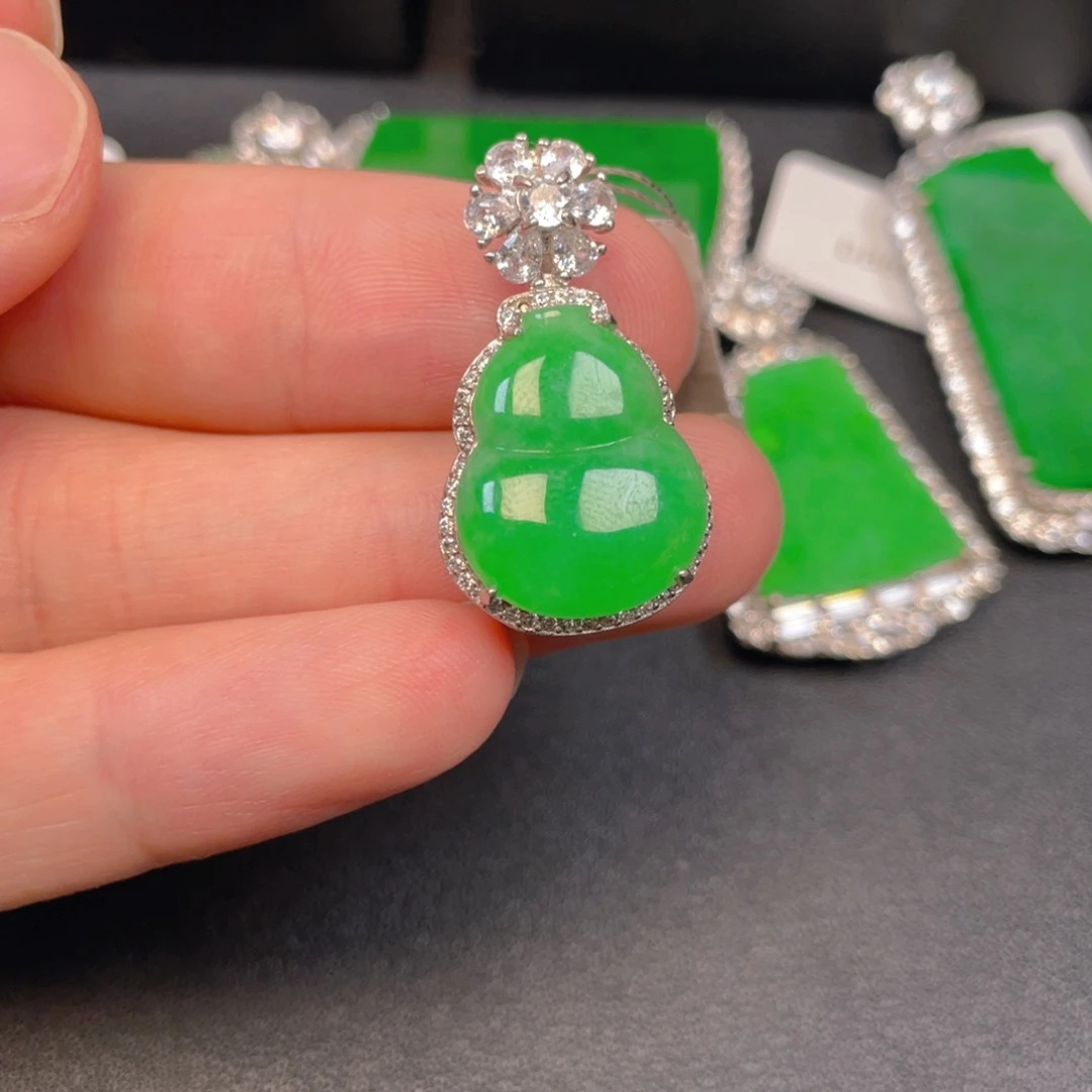 翡翠银S925镶嵌颈饰