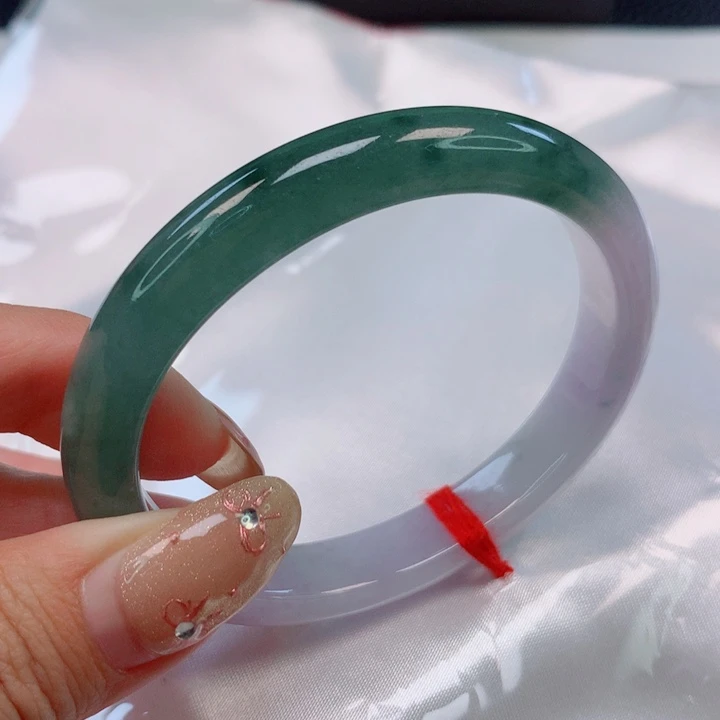 翡翠手镯（贵妃镯）未镶嵌