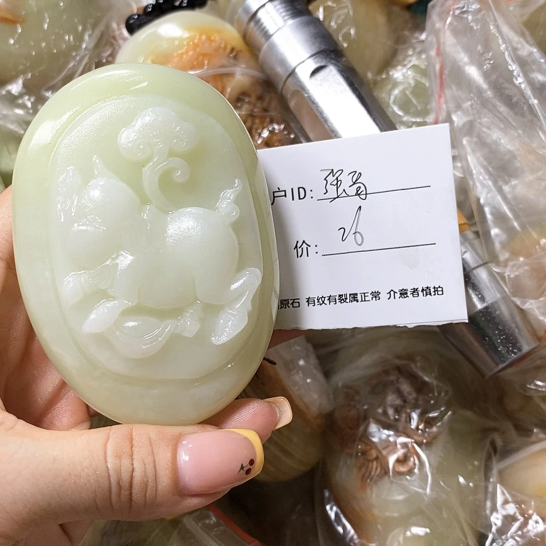 石材强*，古青石手把件