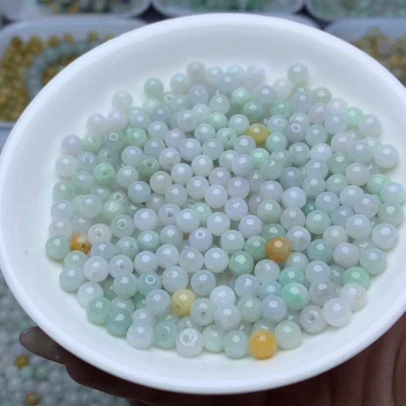 【闪购商品】翡翠手链未镶嵌卡5.5淡三彩100颗