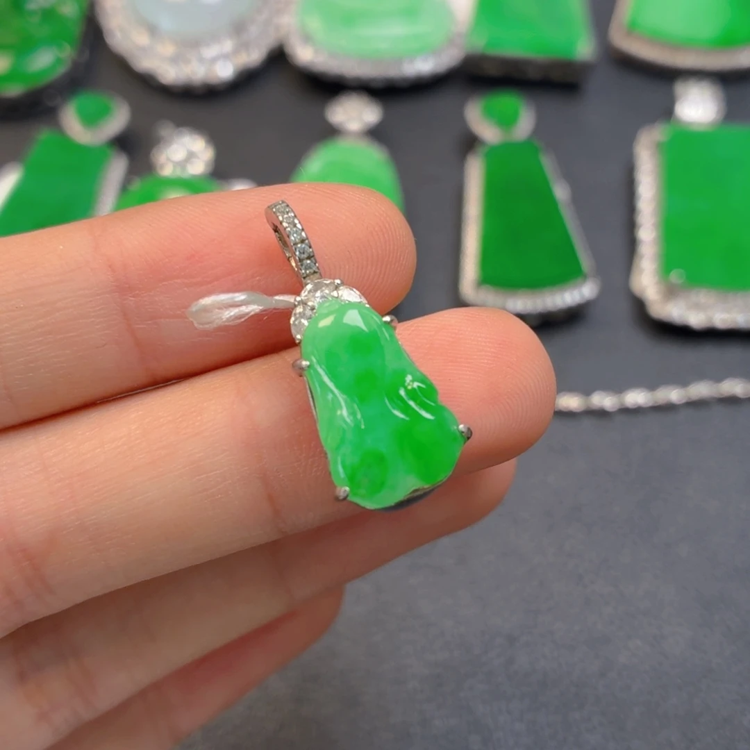 翡翠银S925镶嵌颈饰万能扣