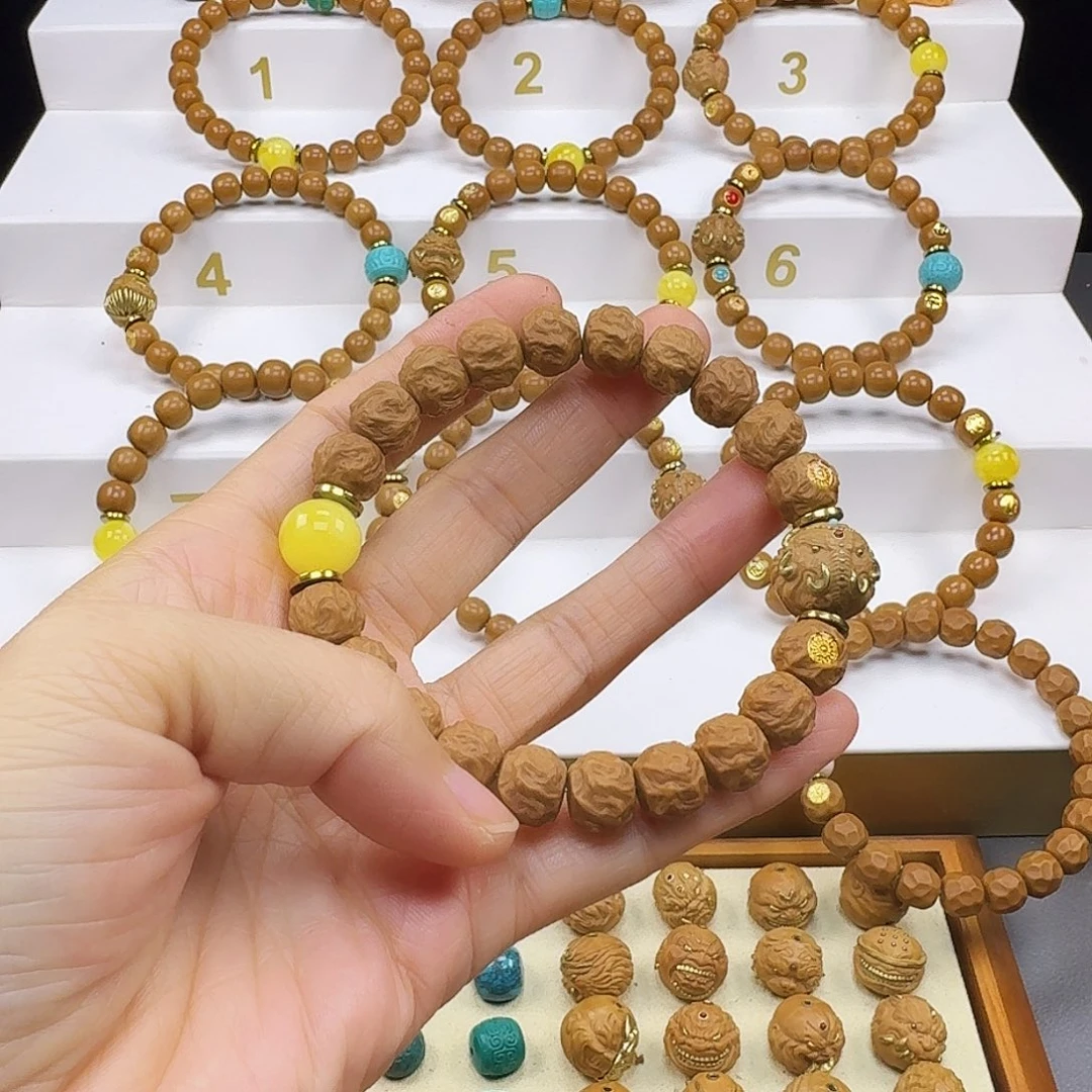 砼***家吊坠猴头核桃猴头手串