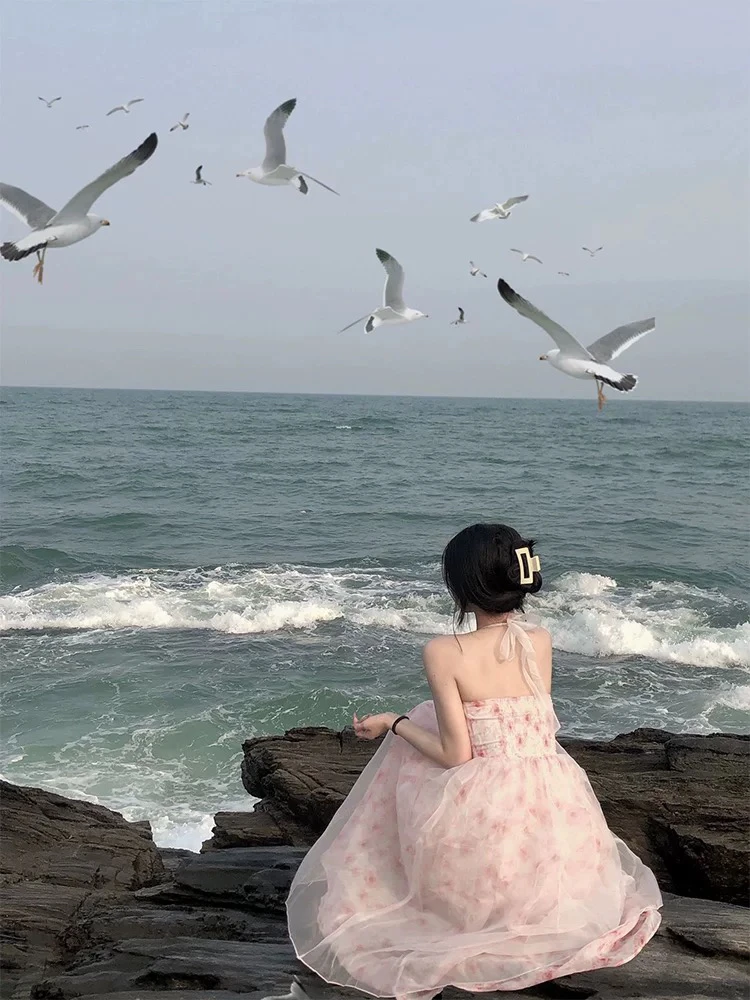 （6）挂脖露背温柔系碎花吊带连衣裙雪纺显瘦初恋风洋气夏季女装