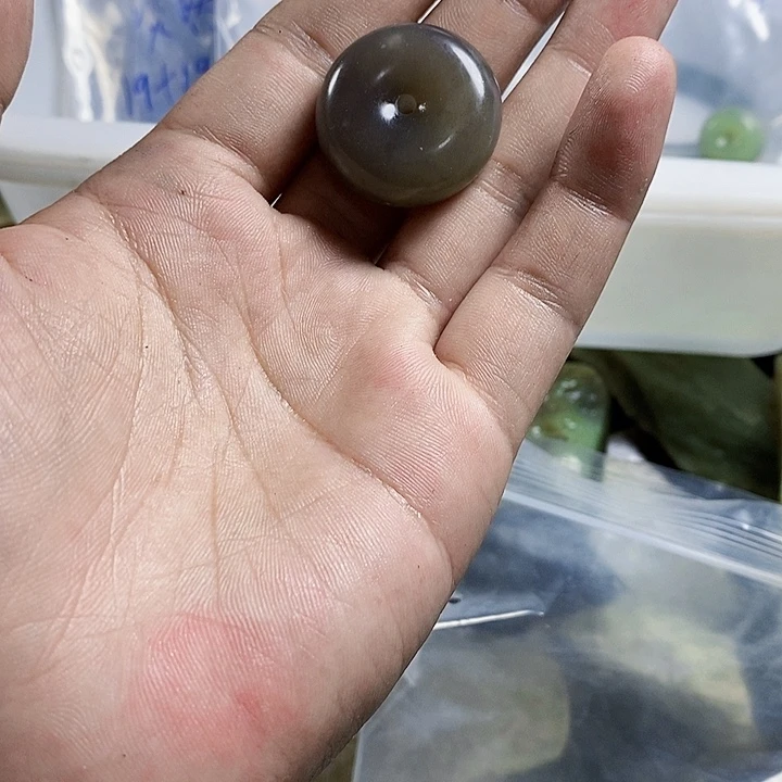和田玉（糖玉）未镶嵌珠宝半成品用****4