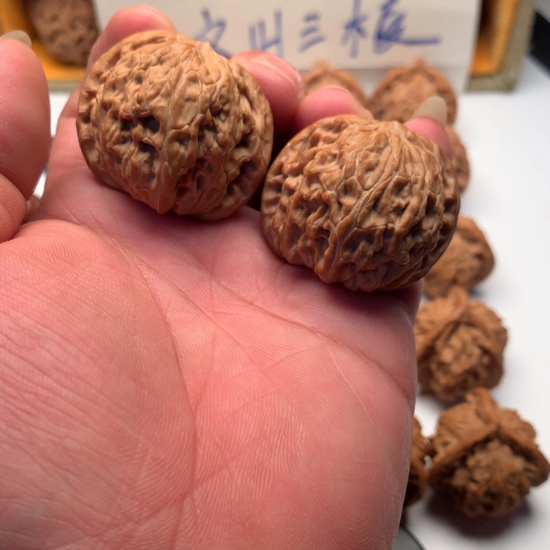 文玩核桃把件磨盘核桃