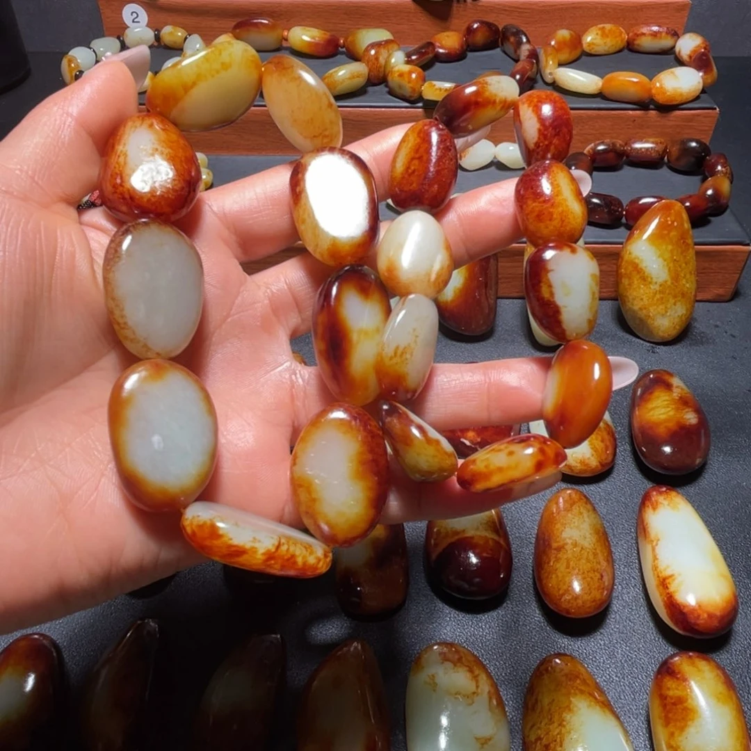 颈饰未镶嵌和田玉抓*鹅