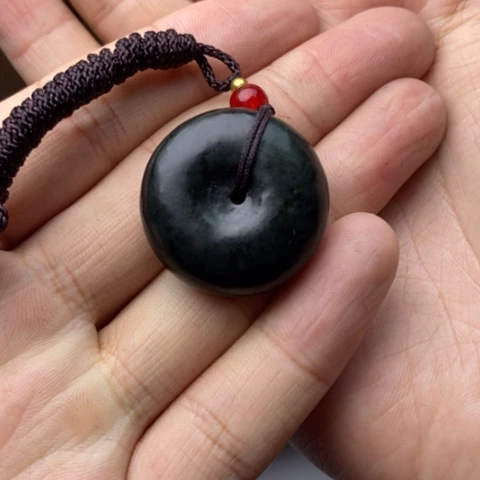 琥***礼和田玉未镶嵌颈饰