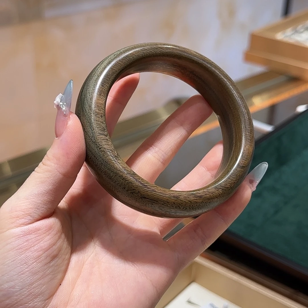 绿檀国风大气木质品手镯卡61.5