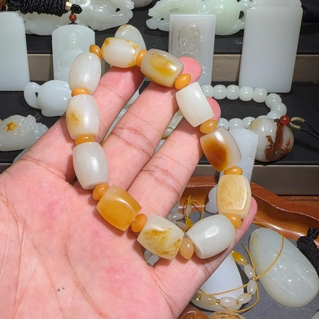 和田玉颈饰未镶嵌优**科