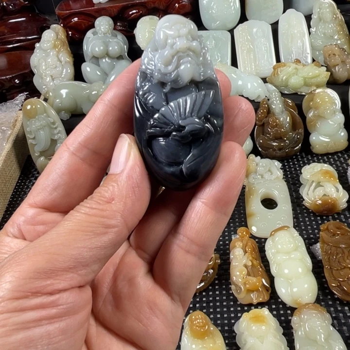 和田玉未镶嵌挂件