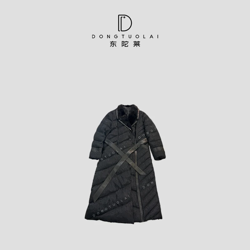 《黑桃皇后》羽绒服常规款舒适时尚休闲秋冬保暖冬季百搭简约中长款