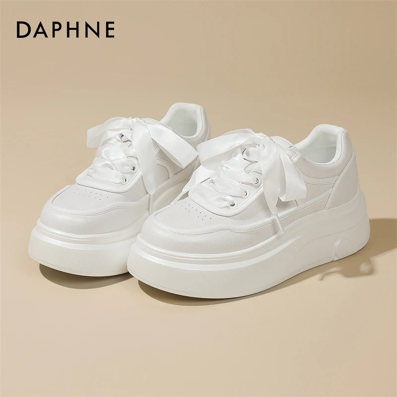 达芙妮小白鞋女夏季新款厚底百搭休闲运动鞋时尚舒适板鞋