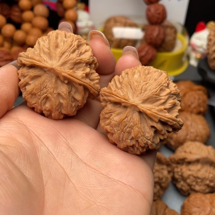 文玩核桃吊坠痞**린苹果园42全品