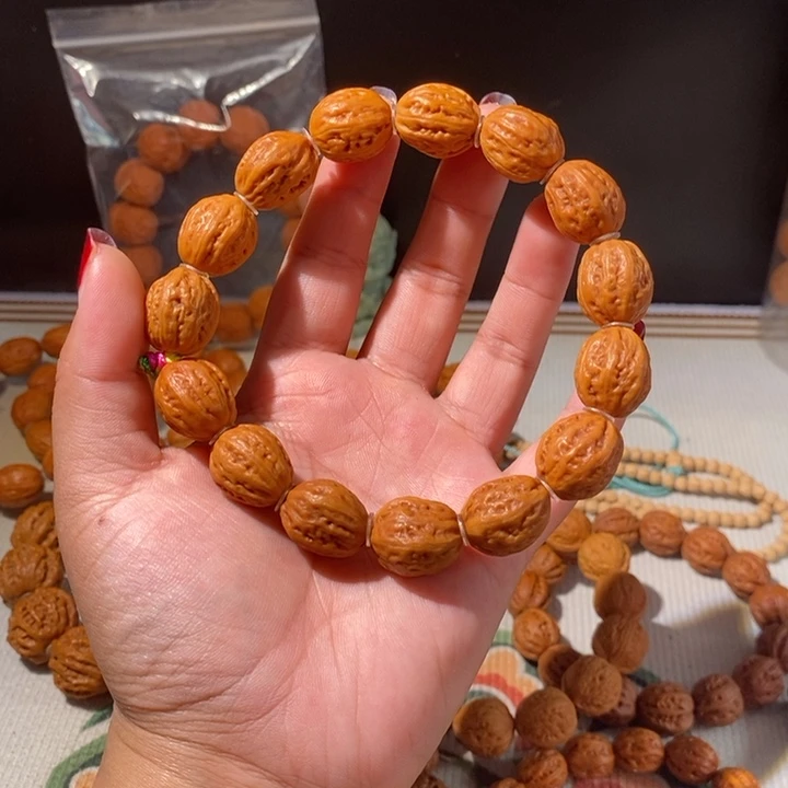 文玩核桃吊坠……39