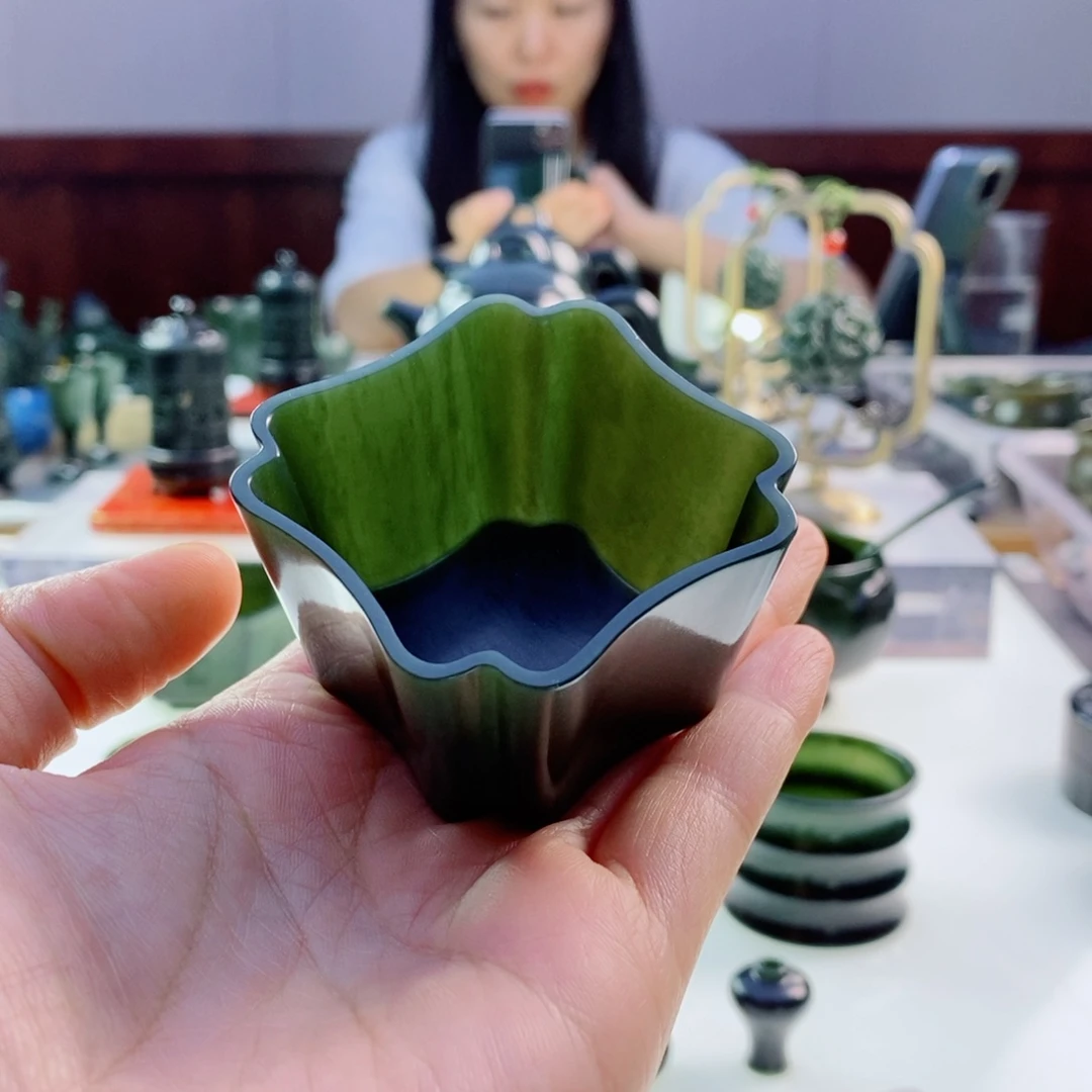 未镶嵌和田玉（青玉）摆件