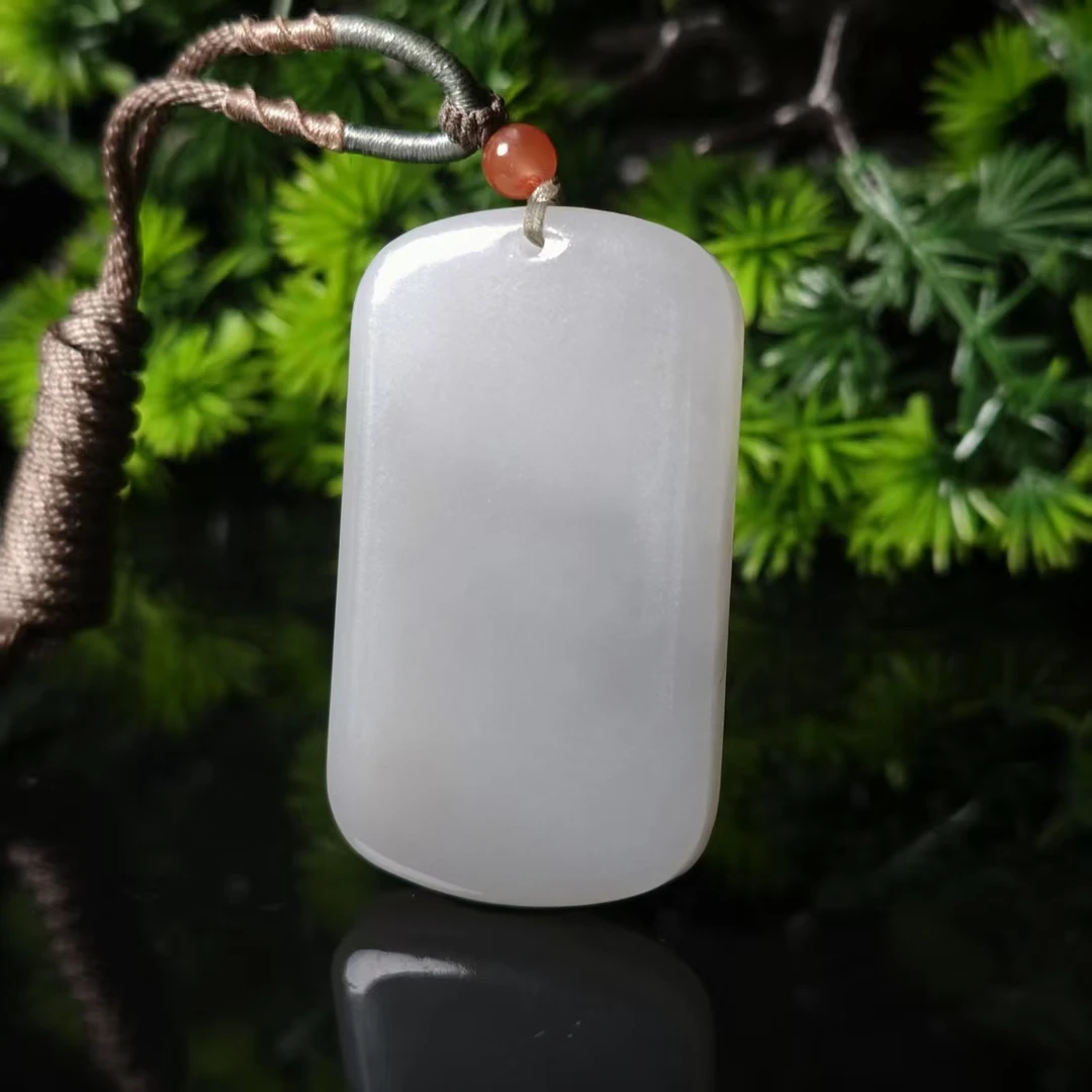 lot6900 无事牌 和田玉烟紫 53*30.6*7.5mm 33.9g