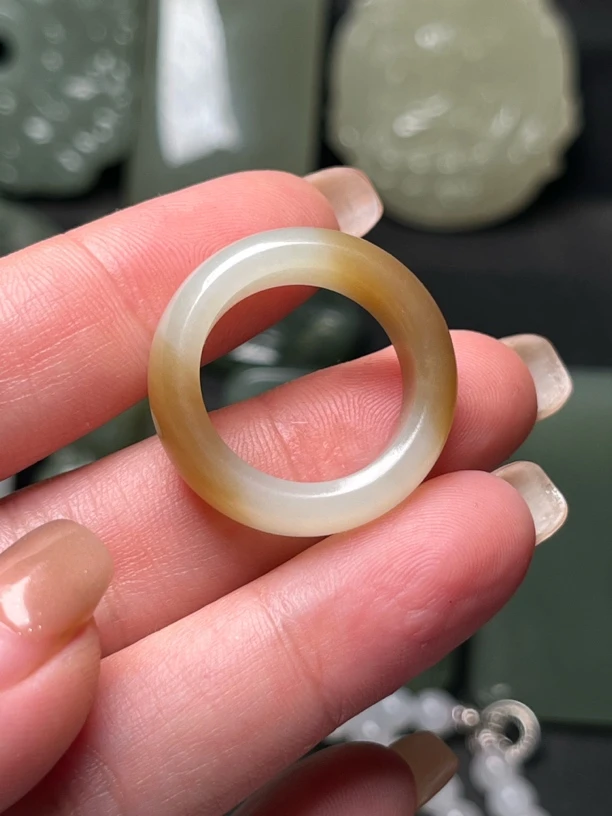 天然和田玉糖白戒圈17.2圈口