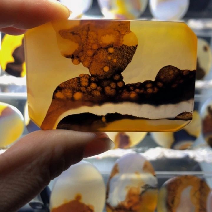 合金玛瑙/玉髓珠宝奇石120