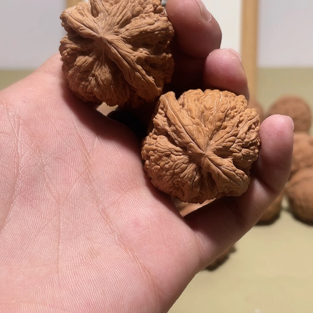 陈***啊大叶紫檀（黑酸枝木类）