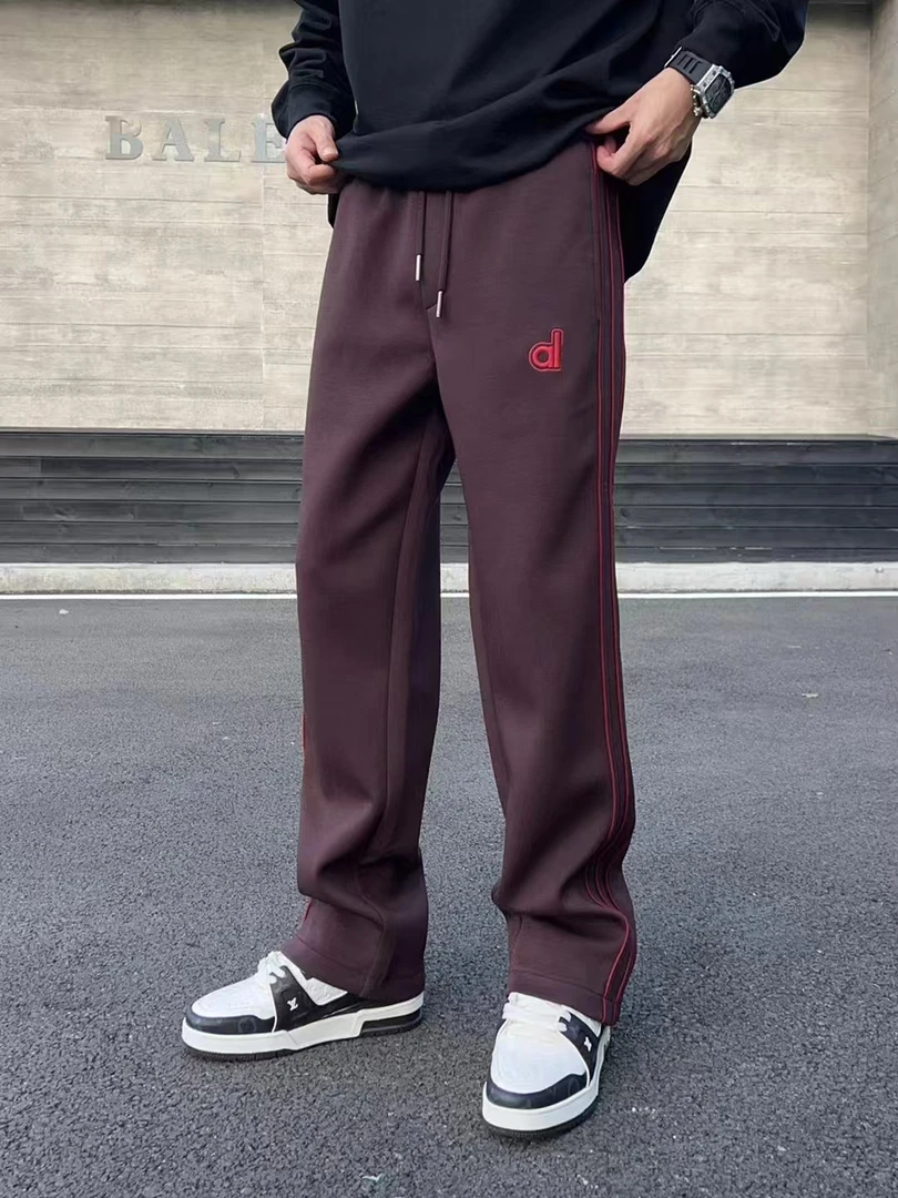 【25033】500克重磅潮牌刺绣休闲宽松散口时尚秋冬款长裤