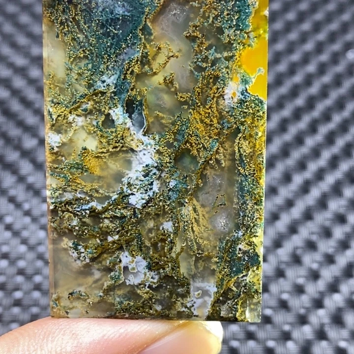 还***行玛瑙/玉髓未镶嵌1