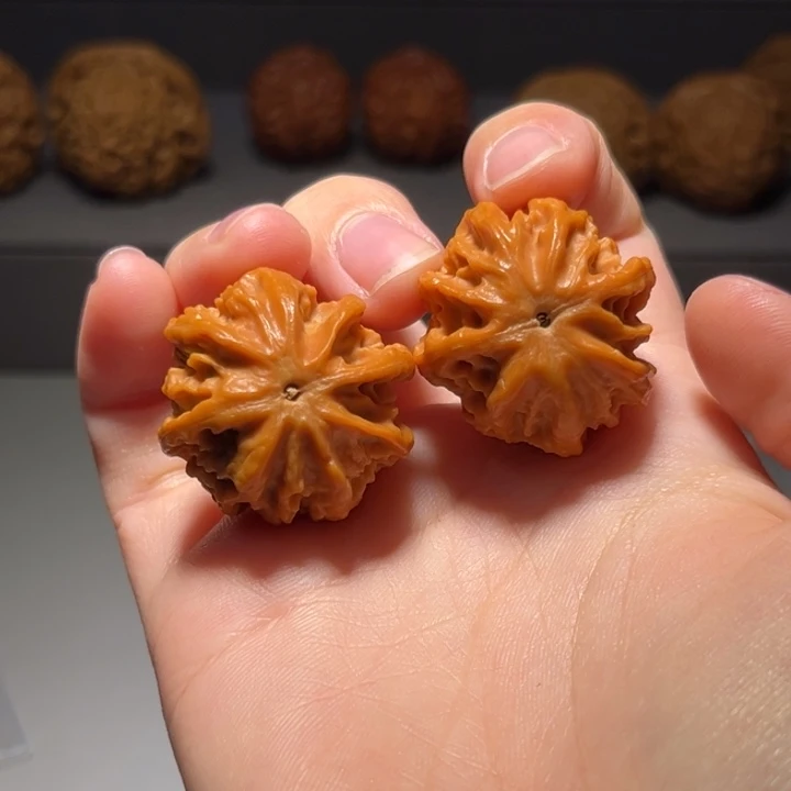 文玩核桃把件龙脊灯笼551