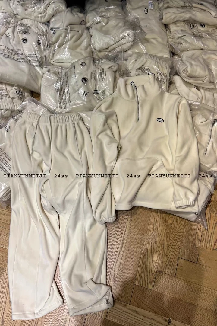 【no退no换 谨慎下单】立领半拉链贴标卫衣套装 32726
