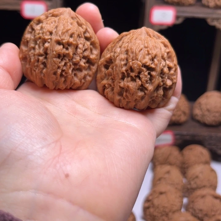 文玩核桃把件我****r42南疆石狮子头