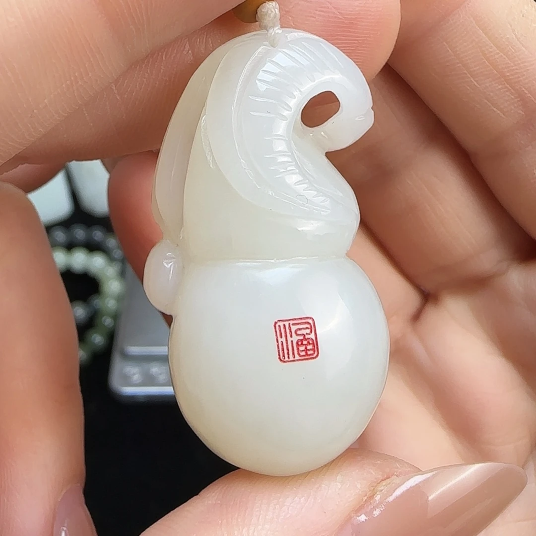 和田玉未镶嵌颈饰定制发货