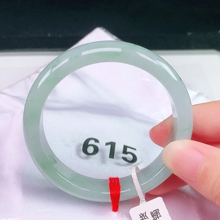 翡翠未镶嵌手镯翡翠手镯