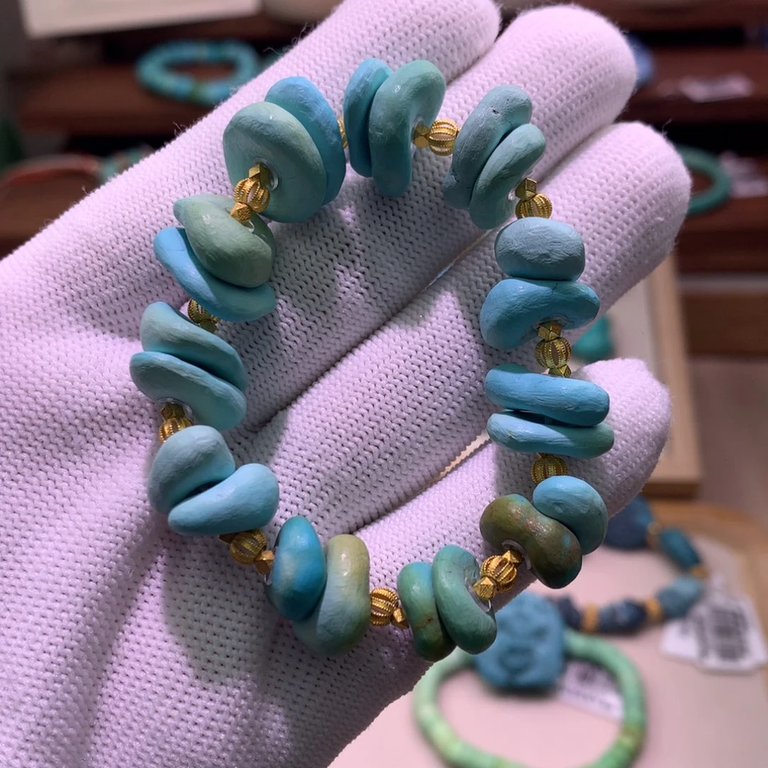 绿松石珠宝奇石未镶嵌藏扣