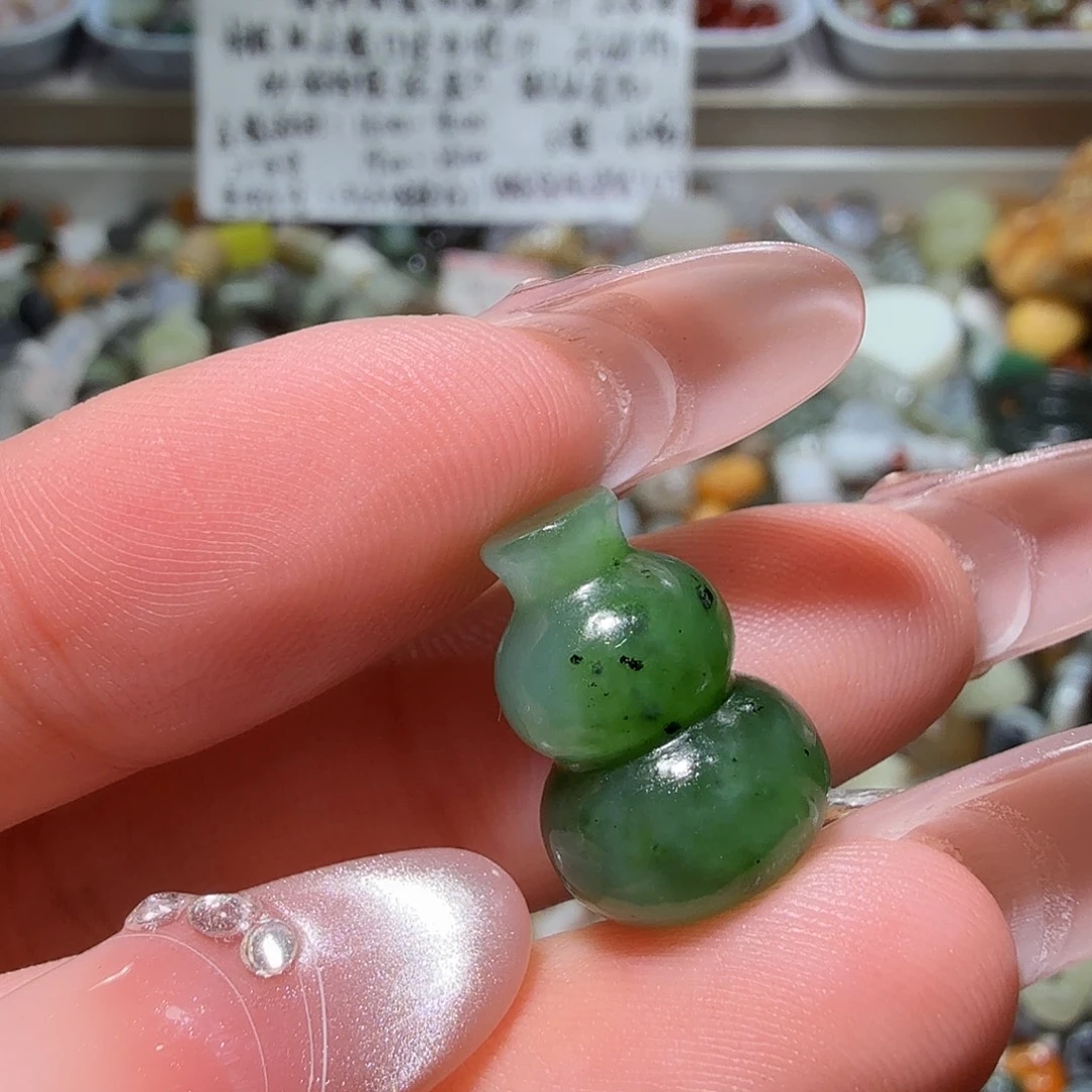 和田玉未镶嵌珠宝奇石